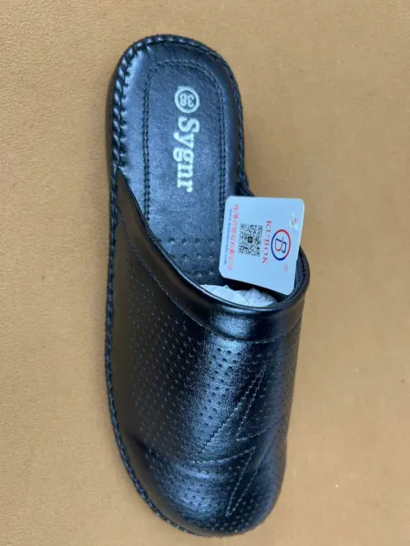 A must-have for men's comfortable and trendy summer exports to Africa and the Middle East A must-have for men's comfortable and trendy summer exports to Africa and the Middle East